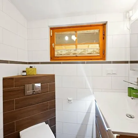 With 2 Bedrooms *